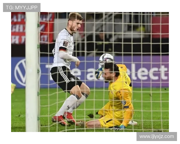 小猪赞格纳布里如穆勒般出色能控球化解对方防守